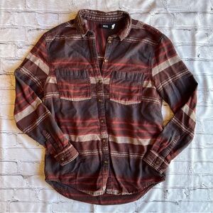 BDG Western Aztec Southwestern Print Button Down Shirt Womens Small Country EUC